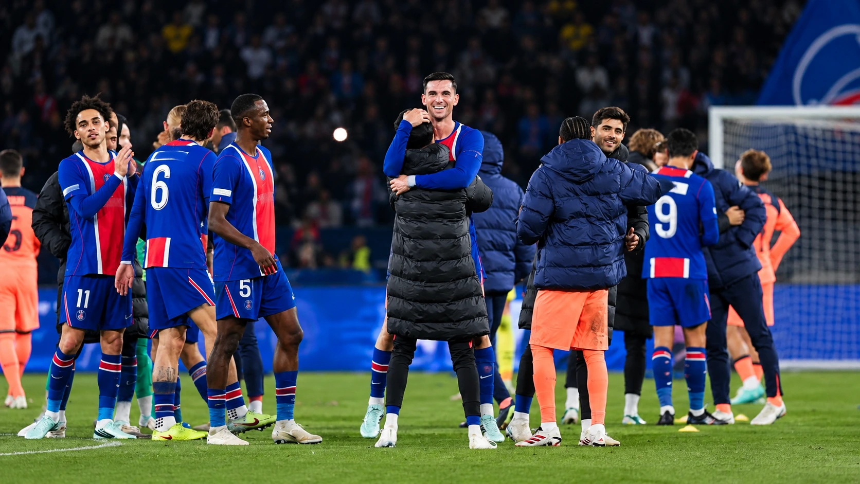 PSG Beat Barcelona 4-2